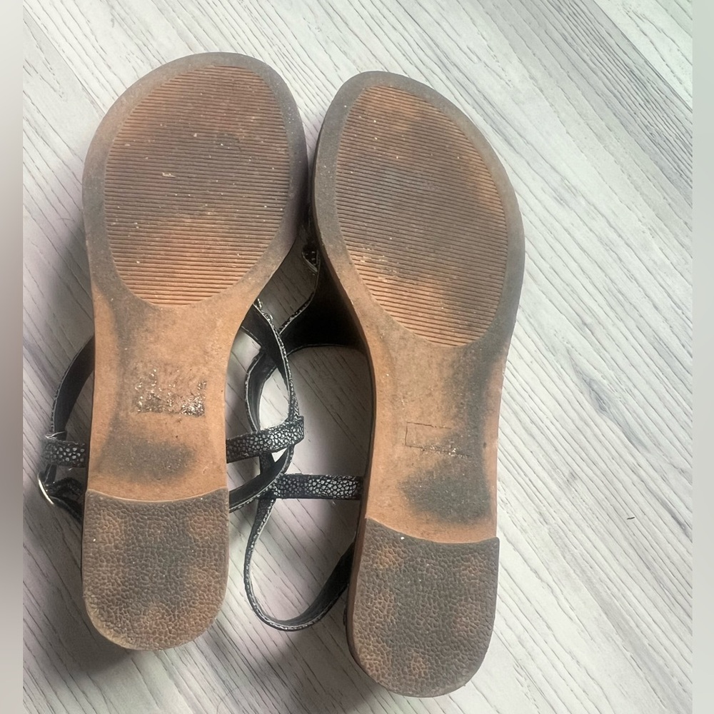 VENUS Sparkling Shell Sandals - Picture 4 of 4